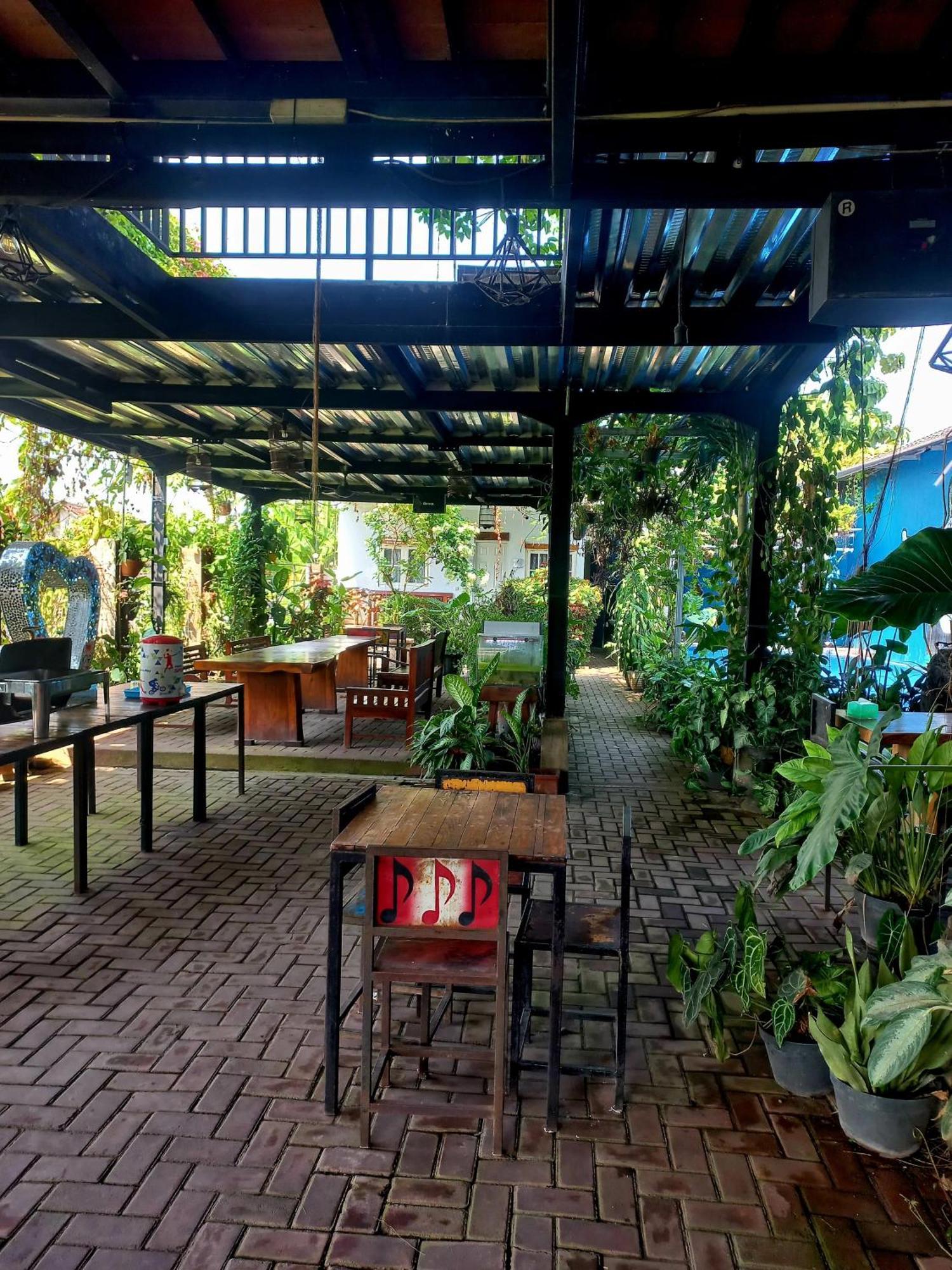 Hotel Omah Cepit Bagian luar foto